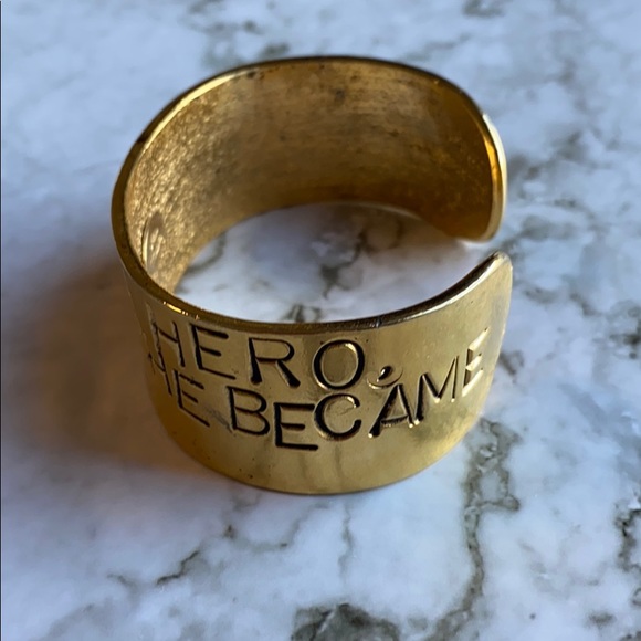 Inspiration antique goldtone cuff - Picture 4 of 6